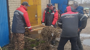 В Костромской области военные коммунальщики проводят субботники в военных городках